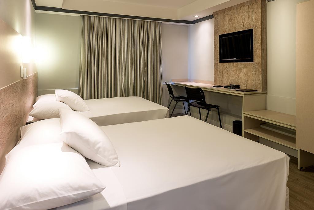 Hotel Kk Itu Bagian luar foto