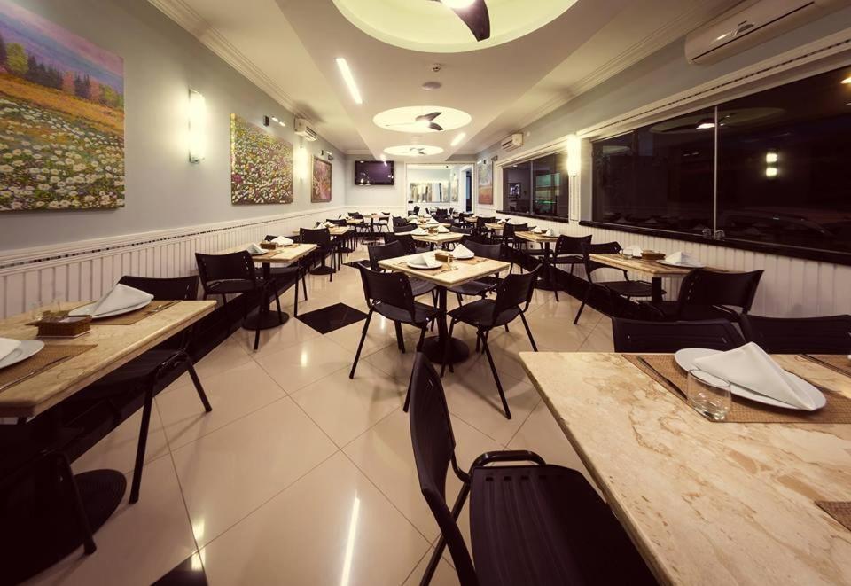 Hotel Kk Itu Bagian luar foto