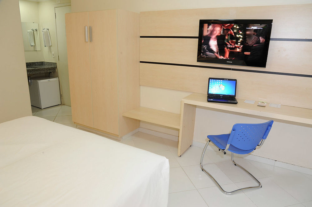 Hotel Kk Itu Bagian luar foto