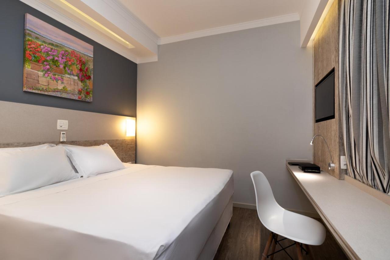 Hotel Kk Itu Bagian luar foto