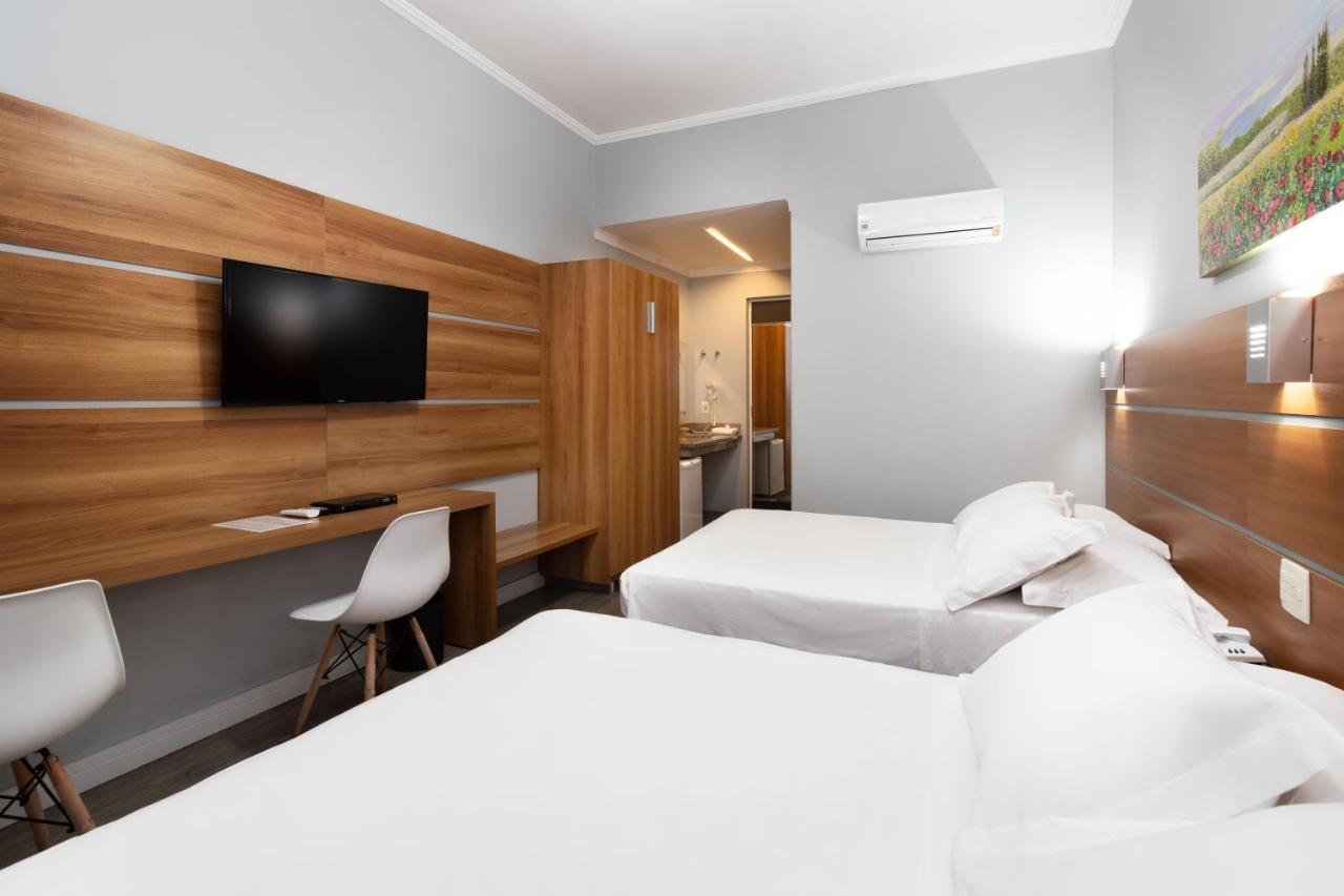 Hotel Kk Itu Bagian luar foto