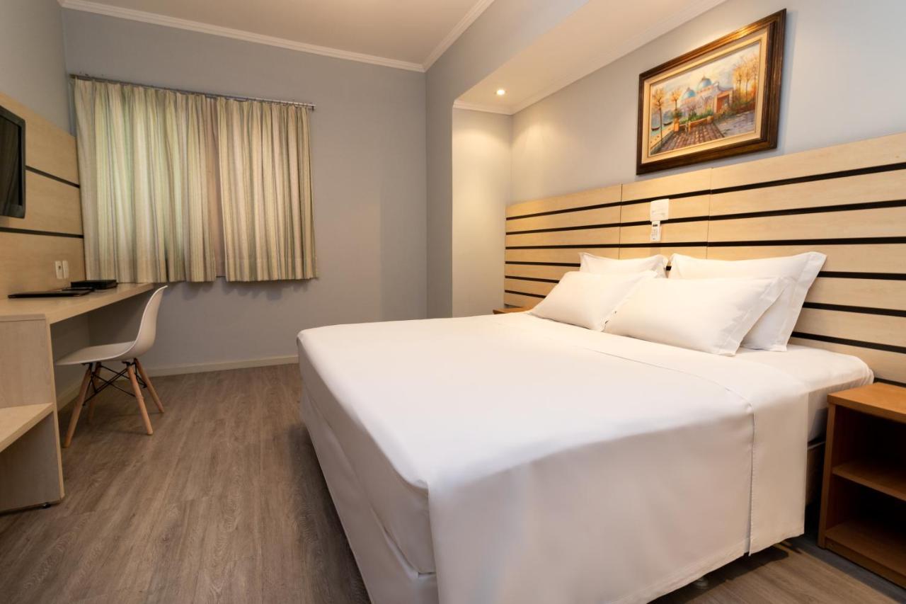 Hotel Kk Itu Bagian luar foto